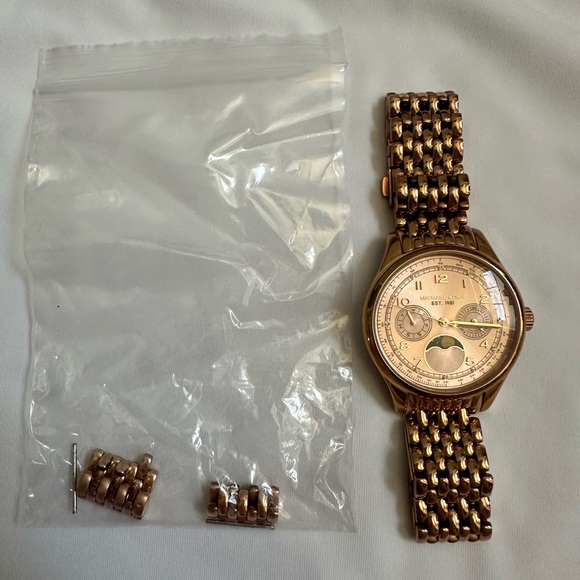 MICHAEL KORS “Amelia” Multi-Function Rose Gold Women’s Watch - Picture 9 of 10